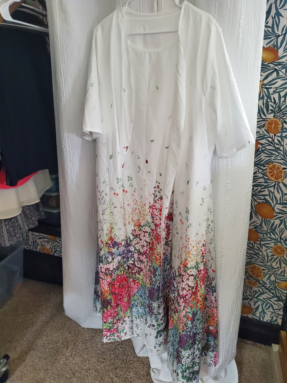 White Floral Gradient Sleeveless Dress And Matching Duster, Silky - Picture 7 of 9